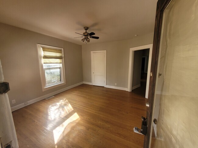Foto del edificio - 50 N Campbell Ave
