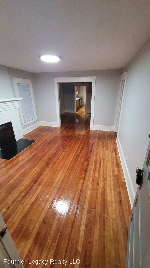 Building Photo - 3 br, 2 bath House - 1502 Grove Street