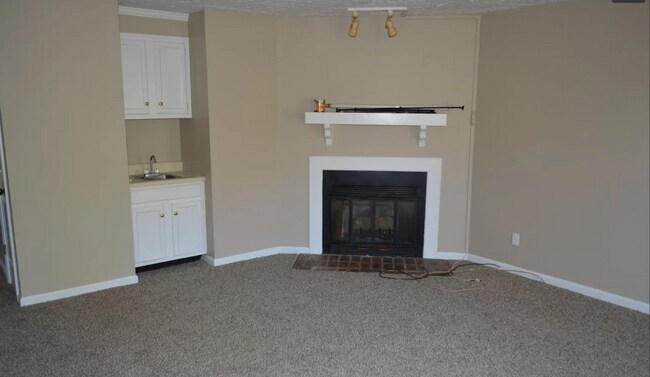 Foto del edificio - 1901 Steeplechase Ct