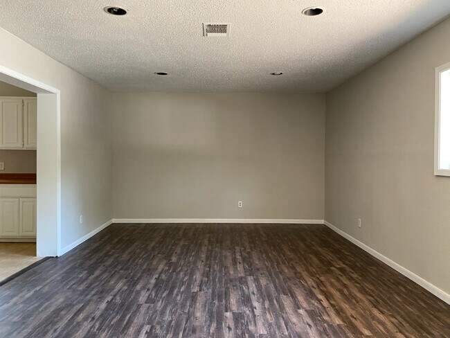 Dining Room - 114 Donella Dr