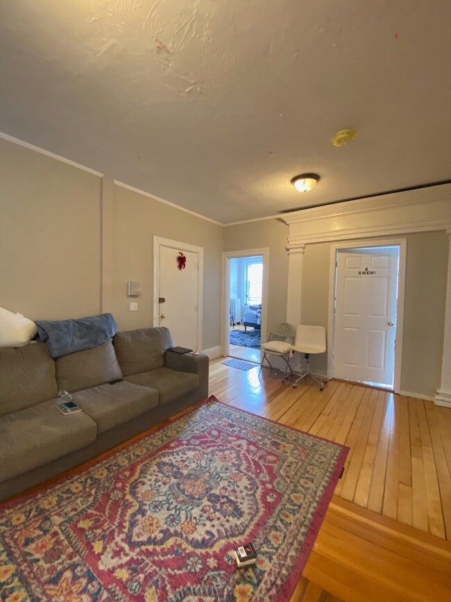 Photo - 10 Glenville Ave Townhome