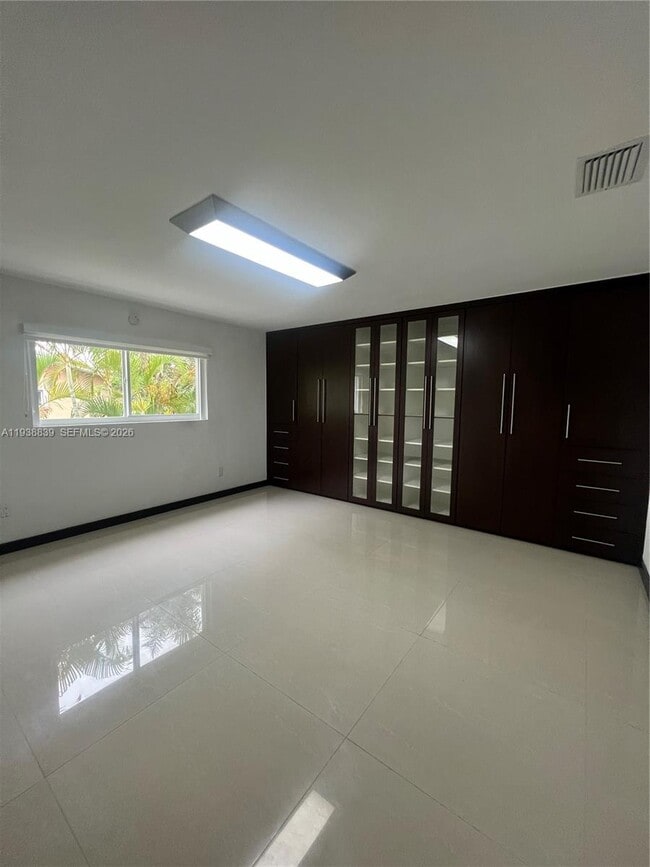 Foto del edificio - 9210 SW 73rd Avrd