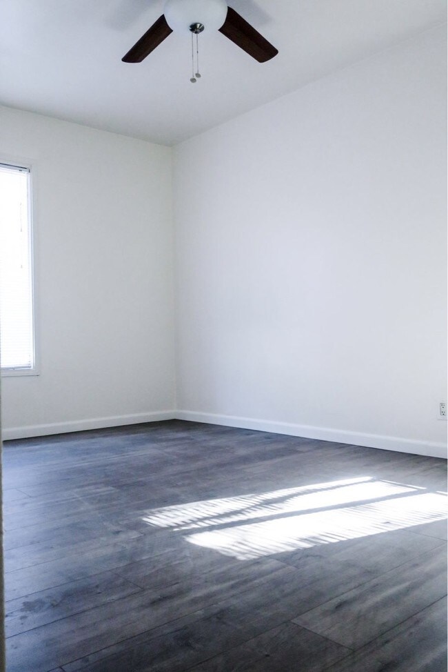 Foto del edificio - 1832 Scott Rd