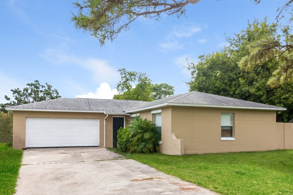 Foto principal - 102 Sugar Maple Ct