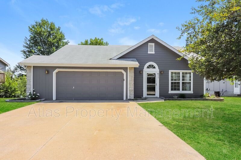 611 Willow Brook Dr, Raymore, MO 64083 House Rental in Raymore, MO