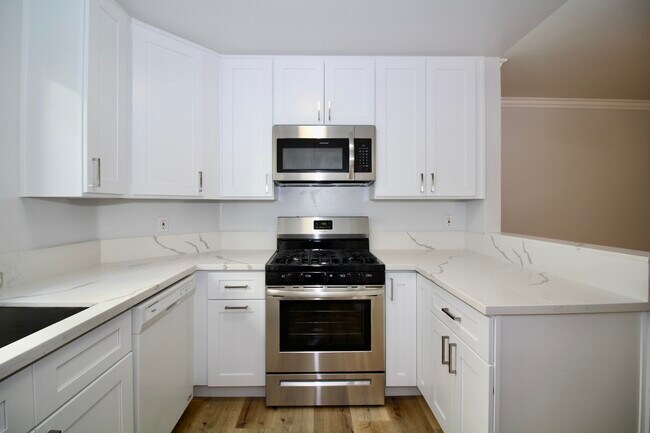 Foto del edificio - 1225 Stanley Ave