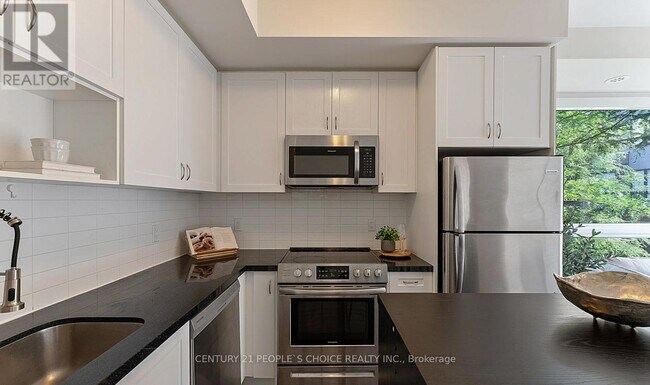 Photo du bâtiment - 1110 Briar Hill Ave