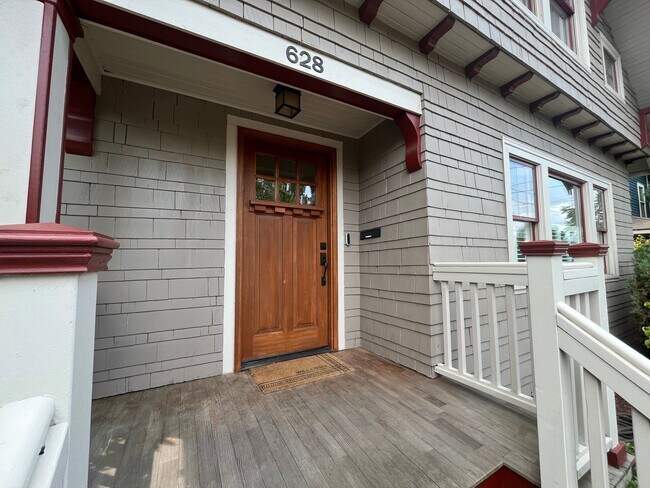 Foto del edificio - NE 4 Bed 2.5 Bath House ~ King Neighborhoo...