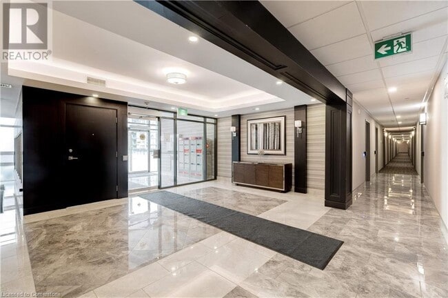 Building Photo - 101 Shoreview Pl