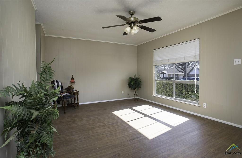 Primary Photo - 1511 Milam Dr