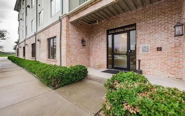 Building Photo - 3221 Elihu St