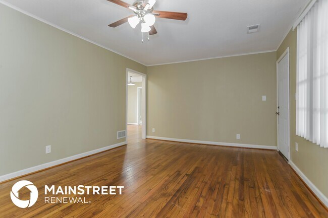 Foto del edificio - 12406 Cherry St