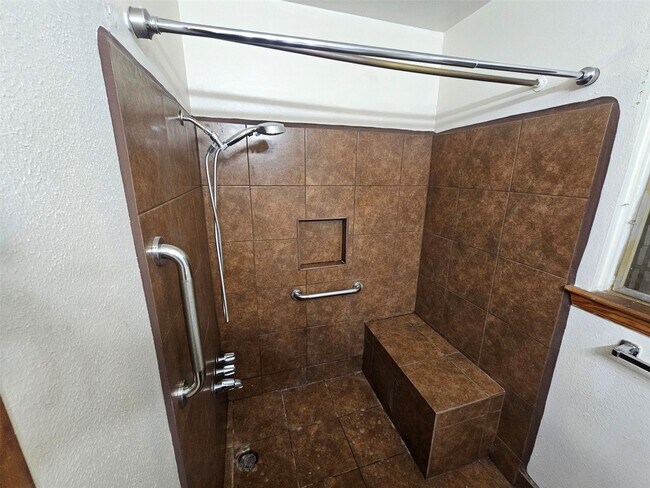 Foto del edificio - 2810 Monticello Dr