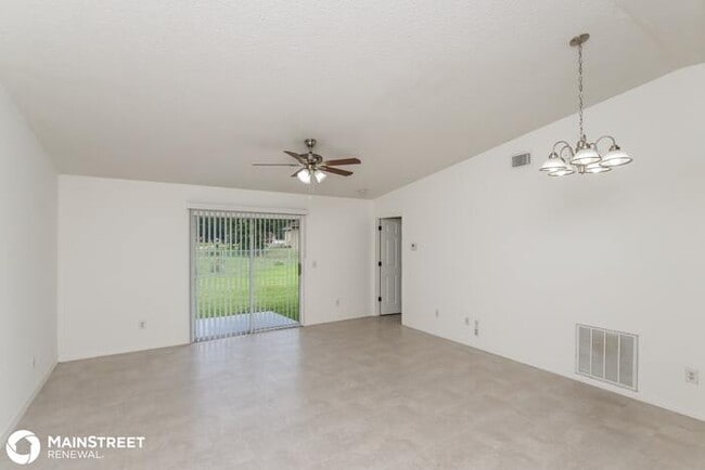 Foto del edificio - 1431 HANSCOM RD S W, PALM BAY, FL 32908