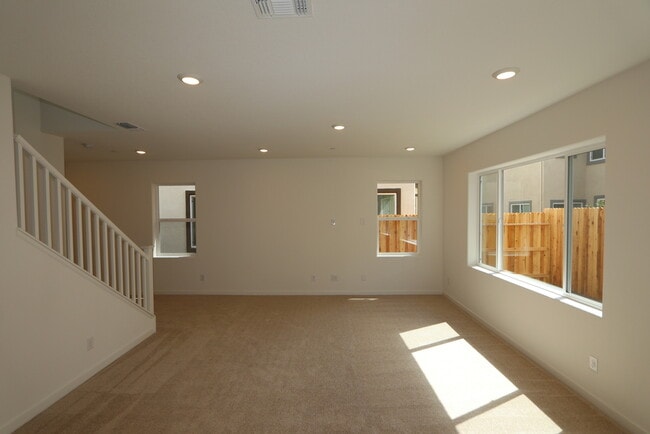 Building Photo - 3707 Red Fir Ln