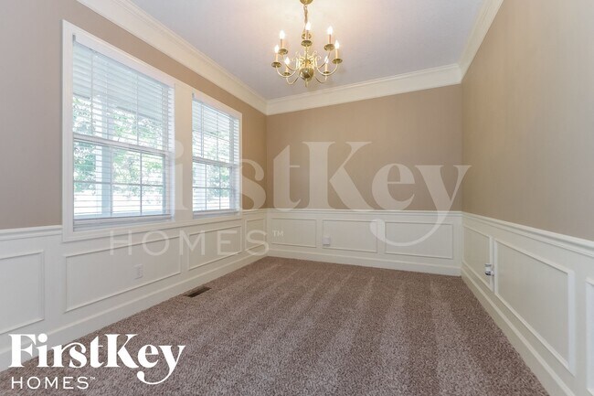 Foto del edificio - 711 Old Paint Rd