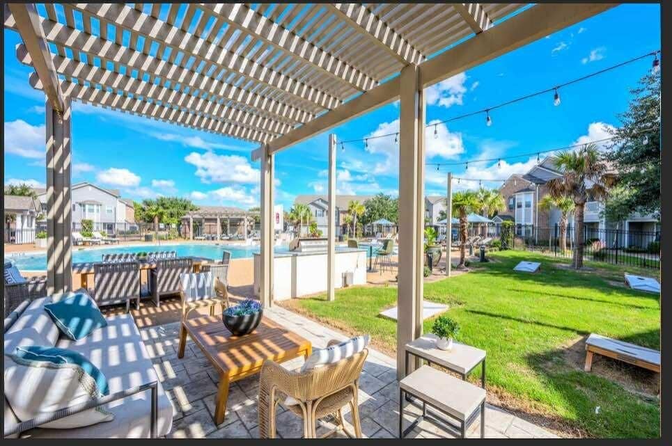 Foto principal - 529 Barker-Clodine Rd