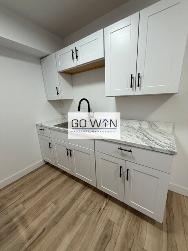 Foto del edificio - 54 W Southern Ave