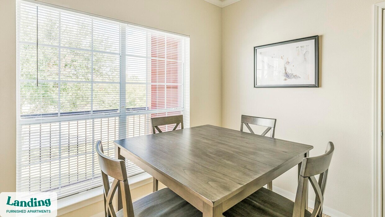 Foto principal - 11144 Fuqua St