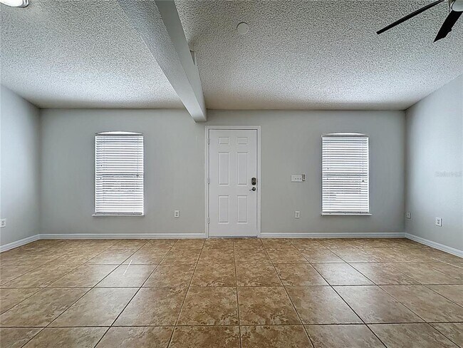 Foto del edificio - 413 Mulberry Ct