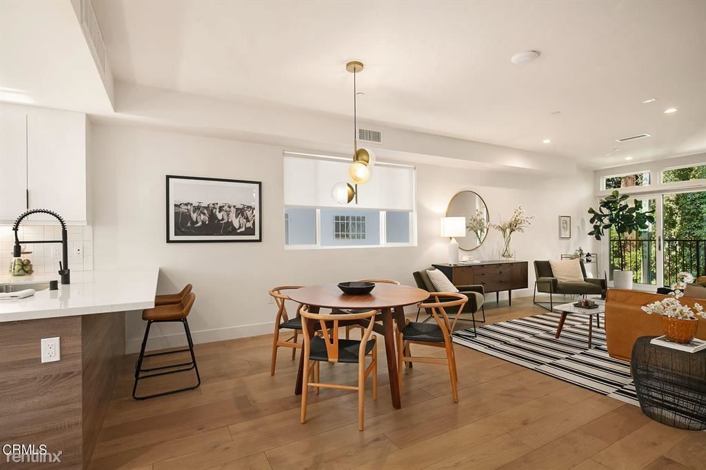 Primary Photo - 3 br, 3.5 bath House - 1352 1/2 N Fairfax Ave