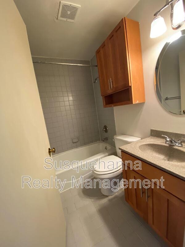 Building Photo - 402 W Frederick St