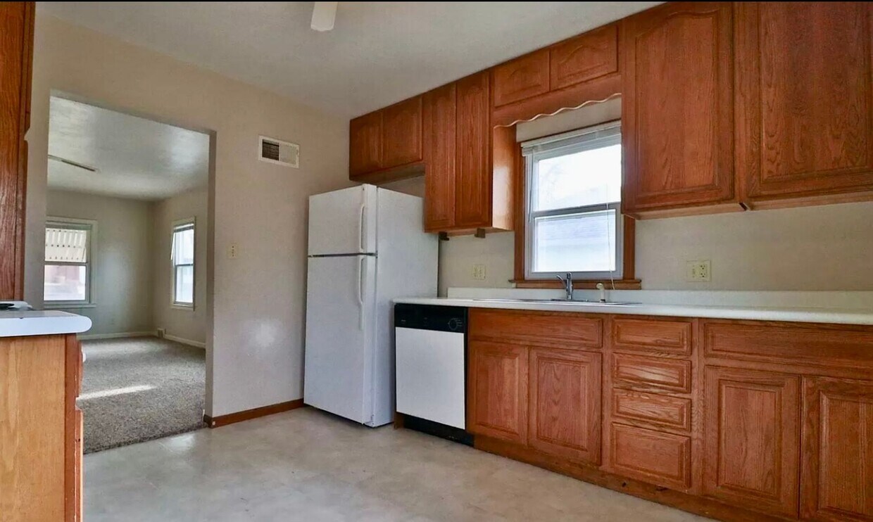 Cozy 4 Bedroom House near Sanford Hospital... House Rental in Sioux