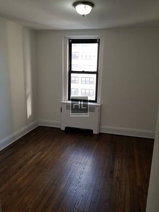 Building Photo - EAST 38 STREET