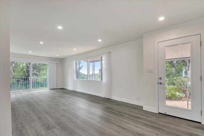 Building Photo - 1313 Zuni Ln