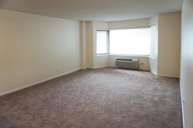 Living Space - 470 Fawell Blvd