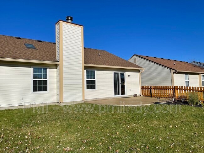 Foto del edificio - 541 E Pine Ridge Dr