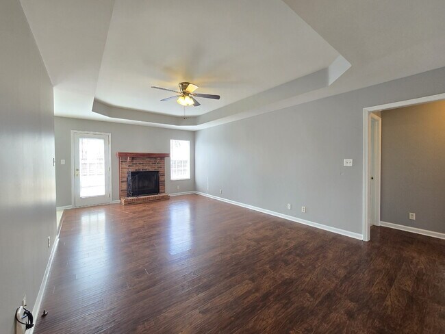 Building Photo - 2418 Egret Dr
