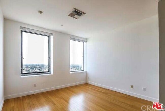 Building Photo - 3810 Wilshire Blvd