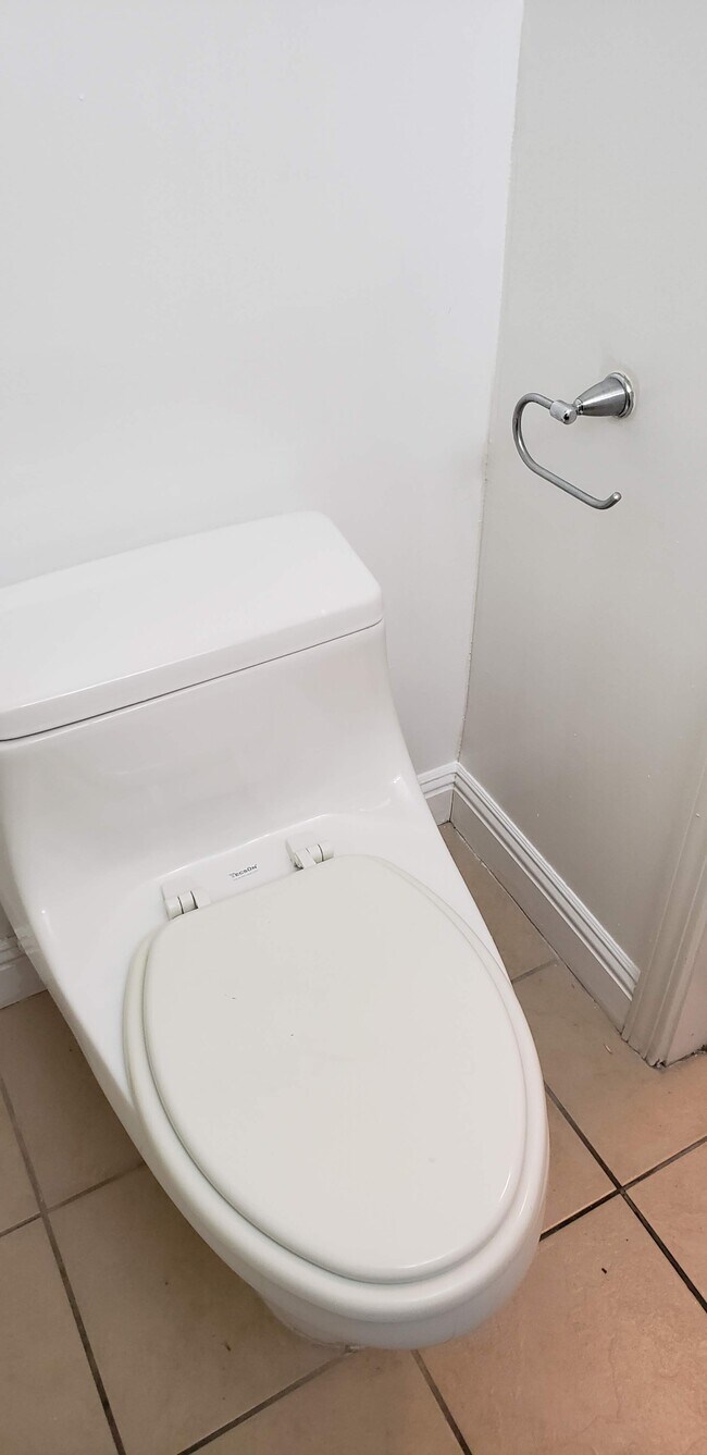 Foto del edificio - 8655 W Pico Blvd