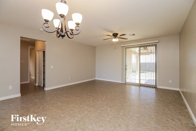 Building Photo - 33239 N Slate Creek Dr