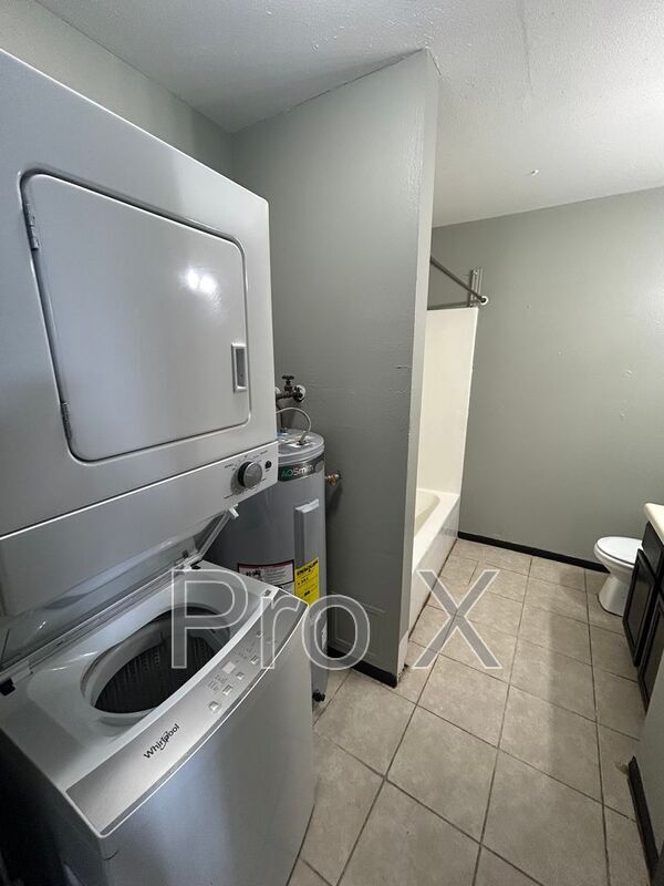 Foto del edificio - 1414 S Powell St