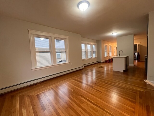 Foto del edificio - 84 Sharon St