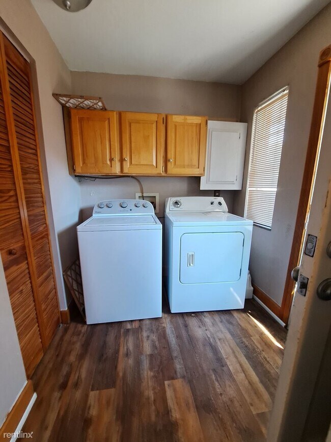 Building Photo - 3 br, 1 bath House - 3814 Glaser Dr