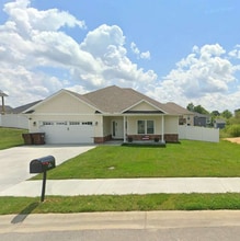 Building Photo - 128 Aiden Ln