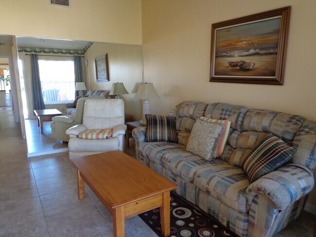 Building Photo - 1367 The 12th Fairway