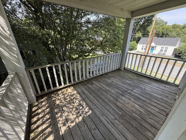 Foto del edificio - 56 Hillcrest Ave SE