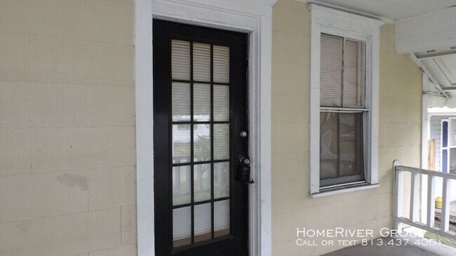 Foto del edificio - 2952 Hunt St