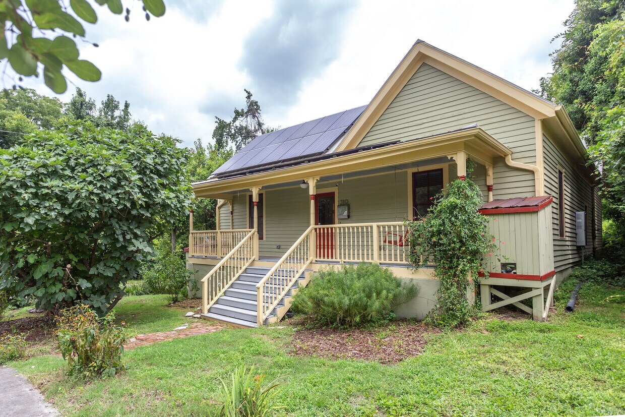 Primary Photo - 510 Oakwood Ave