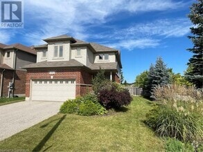 Building Photo - 500 Wasaga Crescent