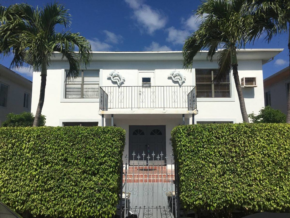 Foto principal - 7320 Carlyle Ave