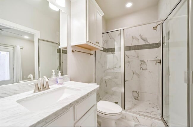 Foto del edificio - 2120 Cohn St