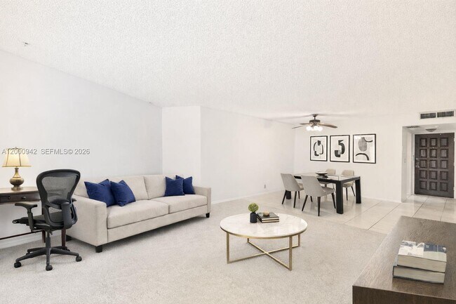 Foto del edificio - 3800 N Hills Dr
