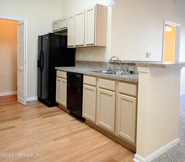 Building Photo - 6106 Maggies Cir