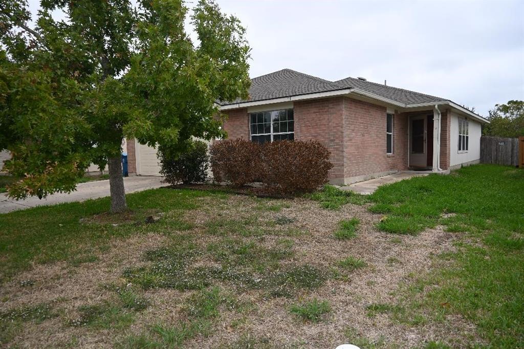 Primary Photo - 109 Gillespie Ln