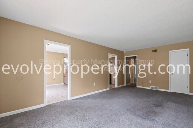 Foto del edificio - 3771 Ironwood Dr
